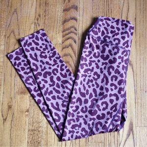 Balance athletica king cheetah dusk leggings